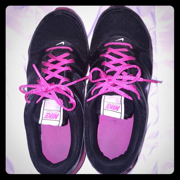 EUC Black and Pink Nike shoes 10 Cheapest Women's Nike Free Run + 3 Running Shoes MagentaHot